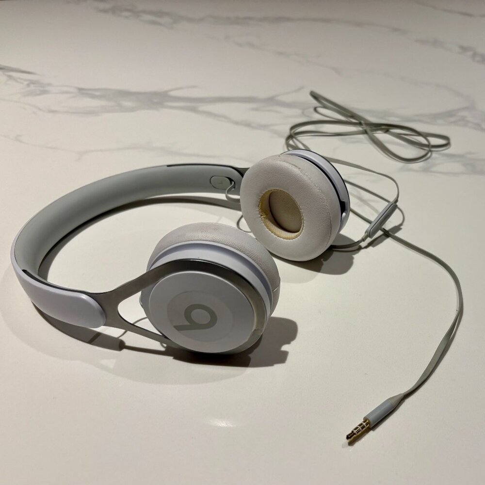 White, Wired Beats Headphones by Dr. Dre